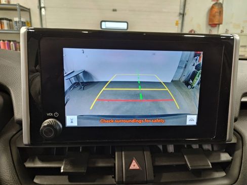 Used 2024 Toyota RAV4 XLE image 20
