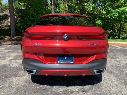 Used 2023 BMW X6 xDrive40i w/ M Sport Package AWD/4WD image 6