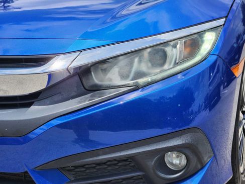 Used 2016 Honda Civic EX-T image 7