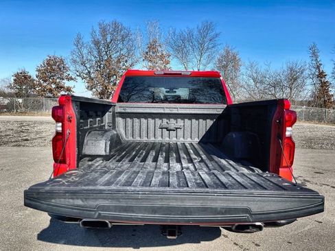 Used 2021 Chevrolet Silverado 1500 Custom Trail Boss w/ LPO, Dark Essentials Package image 25