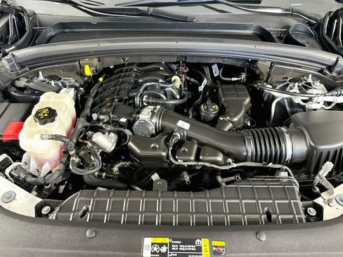 Certified 2025 Jeep Grand Cherokee L Limited AWD/4WD image 41