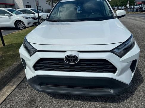 Used 2023 Toyota RAV4 XLE w/ Convenience Package FWD image 7