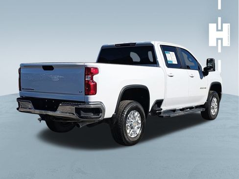 Used 2023 Chevrolet Silverado 2500 LT w/ Convenience Package image 3