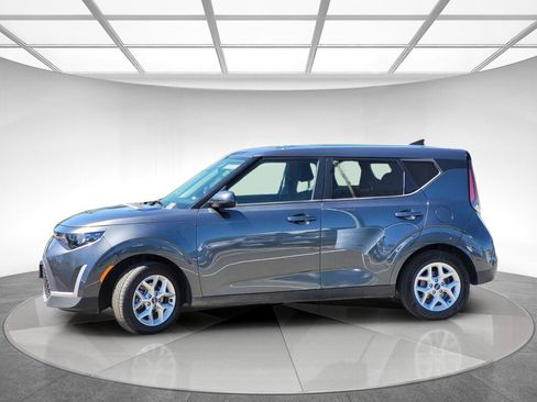 Used 2023 Kia Soul LX w/ Option Group 015 image 6