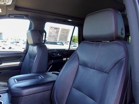 Used 2021 Chevrolet Tahoe RST AWD/4WD image 10