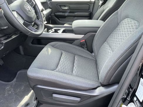 New 2026 RAM 1500 Express AWD/4WD image 10
