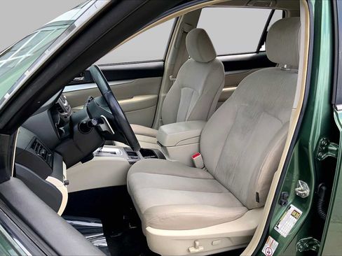 Used 2014 Subaru Outback 2.5i Premium w/ Popular Package #1B AWD/4WD image 9