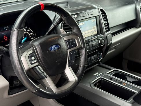 Used 2017 Ford F150 XLT AWD/4WD image 18