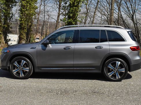 Used 2022 Mercedes-Benz EQB 350 4MATIC image 4