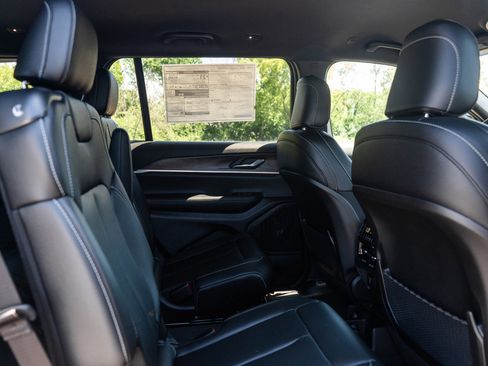 New 2025 Jeep Grand Cherokee L Limited w/ Trailer Tow Package image 12