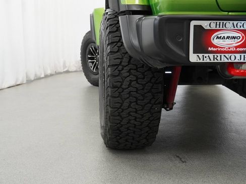 Used 2025 Jeep Wrangler Unlimited Rubicon w/ XTREMEE 35" Tire Package AWD/4WD image 21