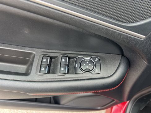 Used 2021 Ford Edge ST-Line image 23