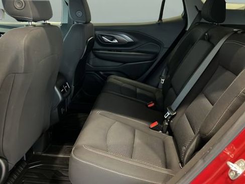 Used 2023 GMC Terrain SLE w/ Driver Convenience Package AWD/4WD image 18