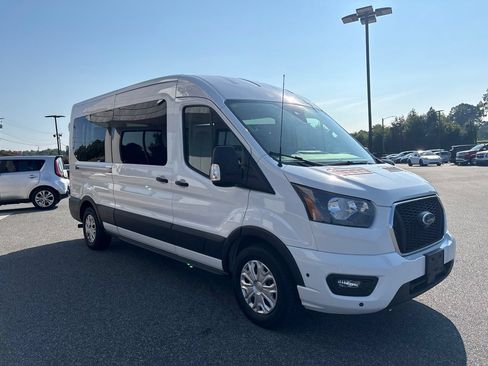 Used 2025 Ford Transit 350 XLT RWD image 8