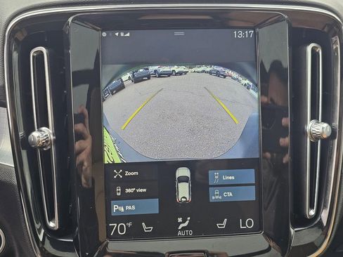 Used 2020 Volvo XC40 T5 Momentum AWD/4WD image 29