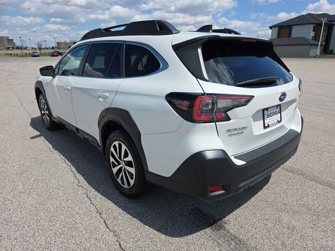 Used 2023 Subaru Outback Premium AWD/4WD image 11