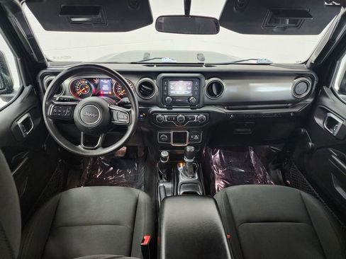 Used 2018 Jeep Wrangler Unlimited Sport image 24