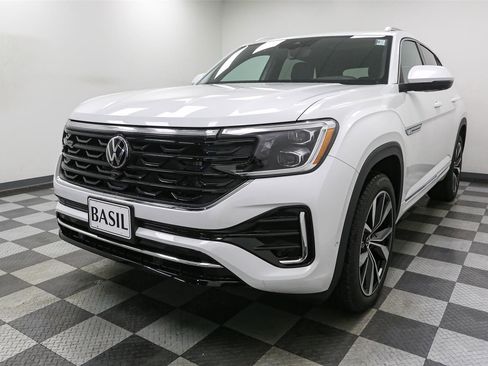 New 2026 Volkswagen Atlas Cross Sport SEL Premium R-Line image 4