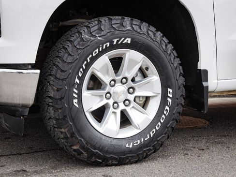 Used 2023 Chevrolet Silverado 1500 LT w/ Work Truck Package image 11