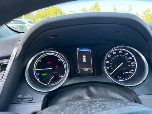 Used 2019 Toyota Camry LE FWD image 13