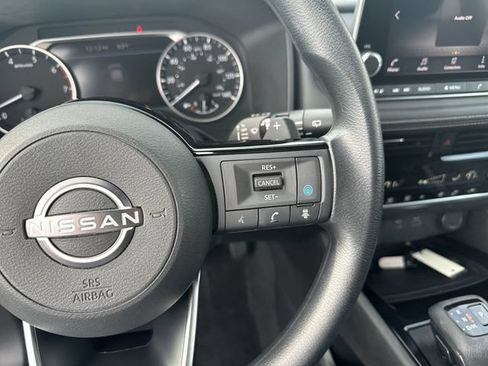 Used 2022 Nissan Rogue SV AWD/4WD image 21