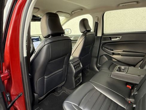 Used 2024 Ford Edge SEL image 32