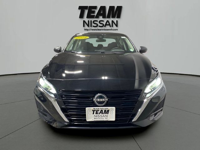 Certified 2024 Nissan Altima 2.5 SV AWD/4WD image 2