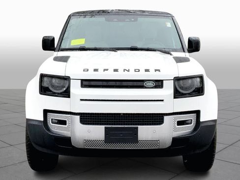 Certified 2024 Land Rover Defender 110 SE image 3