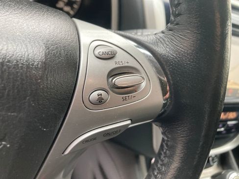 Used 2018 Nissan Murano SL w/ Moonroof Package image 44