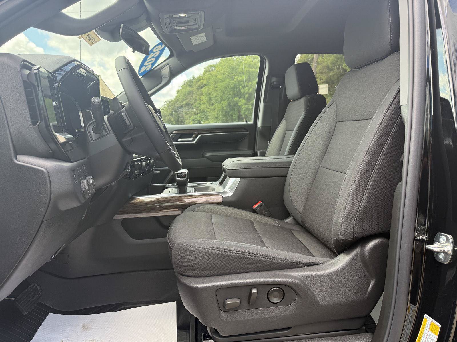 New 2026 Chevrolet Silverado 1500 RST w/ Convenience Package II AWD/4WD image 9