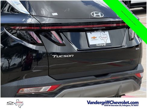 Used 2023 Hyundai Tucson Limited AWD/4WD image 6