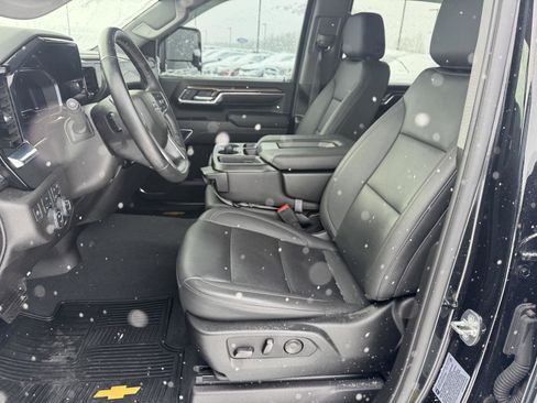 Used 2024 Chevrolet Silverado 3500 LT w/ Midnight Edition image 28