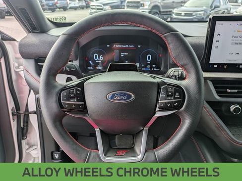 Used 2025 Ford Explorer ST image 18