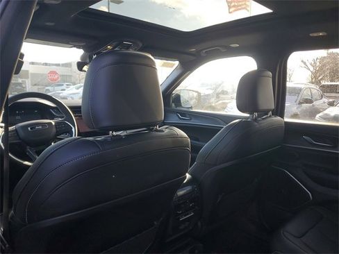 New 2025 Jeep Grand Cherokee L Limited w/ Trailer Tow Package image 12