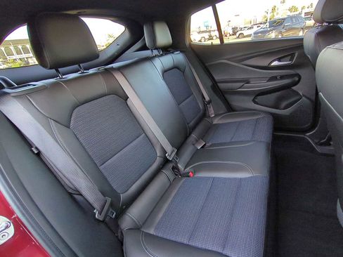 Used 2024 Buick Envista Preferred image 25