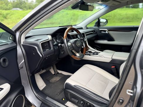 Used 2019 Lexus RX 350 FWD w/ Navigation Package image 12