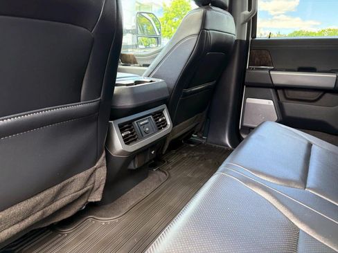 Used 2023 Ford F250 Lariat w/ Lariat Ultimate Package AWD/4WD image 15