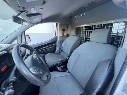 Used 2020 Nissan NV200 S w/ Back Door Glass Package FWD image 11
