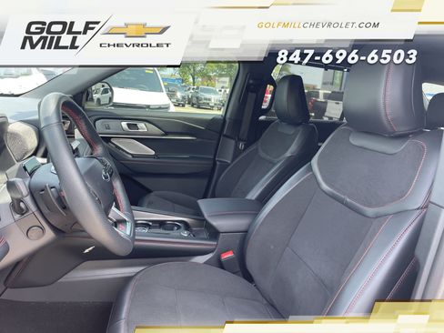 Used 2025 Ford Explorer ST AWD/4WD image 14