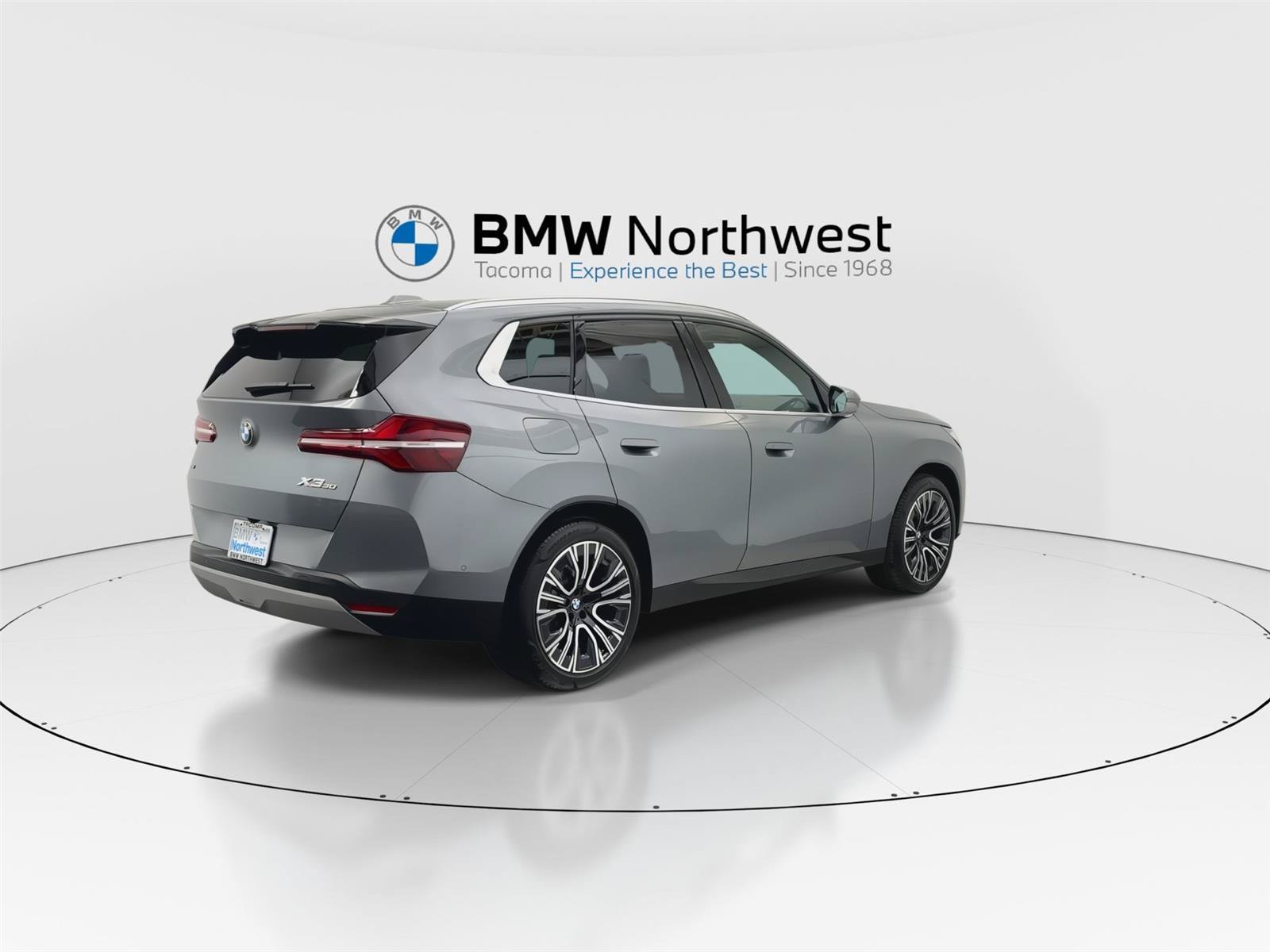 Used 2025 BMW X3 xDrive30i w/ Convenience Package AWD/4WD image 3