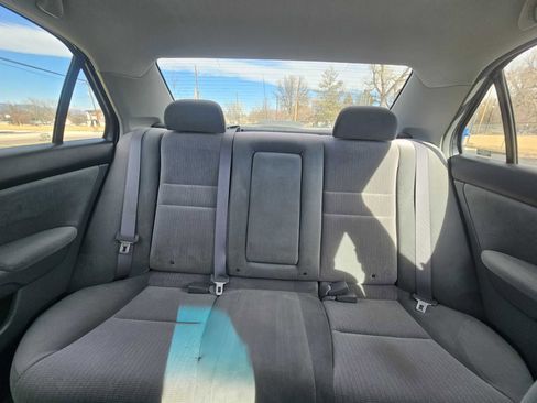 Used 2004 Honda Accord LX image 17