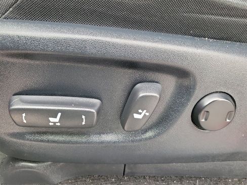 Used 2019 Toyota 4Runner SR5 image 17