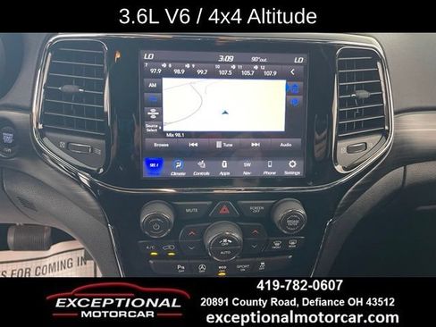 Used 2020 Jeep Grand Cherokee Altitude AWD/4WD image 41