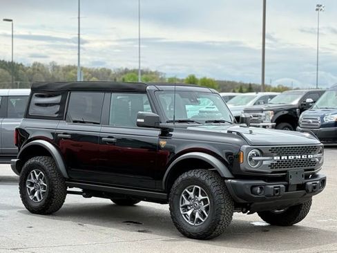 Used 2025 Ford Bronco Badlands AWD/4WD image 40