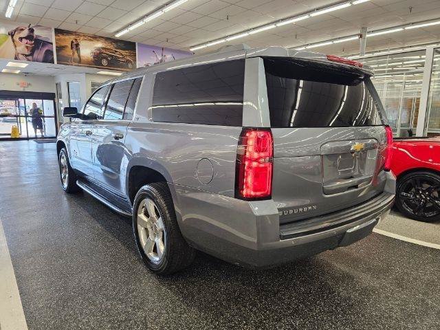 Used 2019 Chevrolet Suburban LT w/ Texas Edition Package AWD/4WD image 6