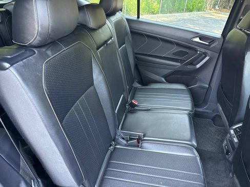 Used 2023 Volkswagen Tiguan SE R-Line FWD image 14