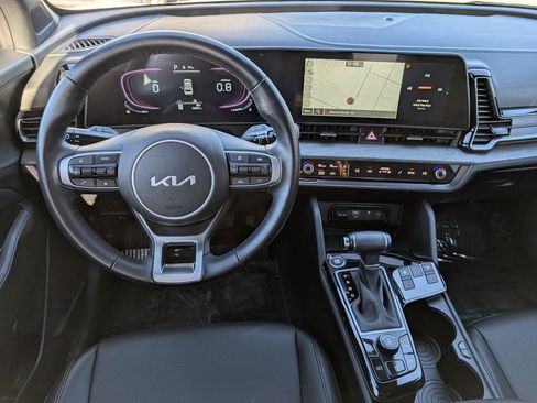 Used 2025 Kia Sportage X-Line w/ Premium Package image 17