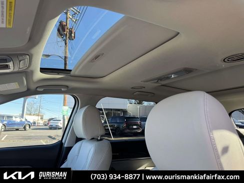 Used 2022 Kia Telluride SX w/ Towing Package image 24