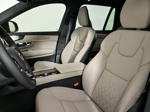 Used 2026 Volvo XC90 B6 Plus w/ Protection Package Premier image 6