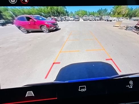 New 2025 GMC Canyon Elevation w/ Convenience Package image 16